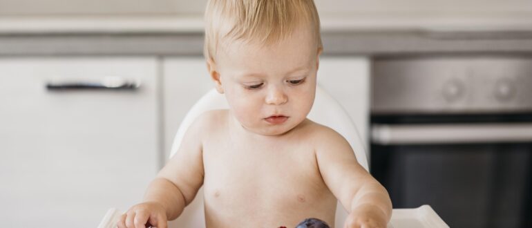 Как вводить новый продукт ребенку. Схема введения прикорма